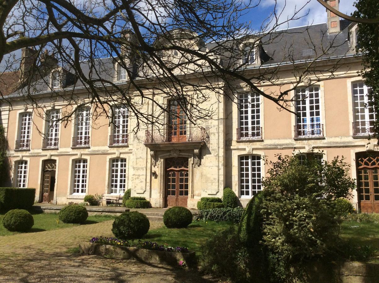Hotel Des Tailles Mortagne-au-Perche Bagian luar foto