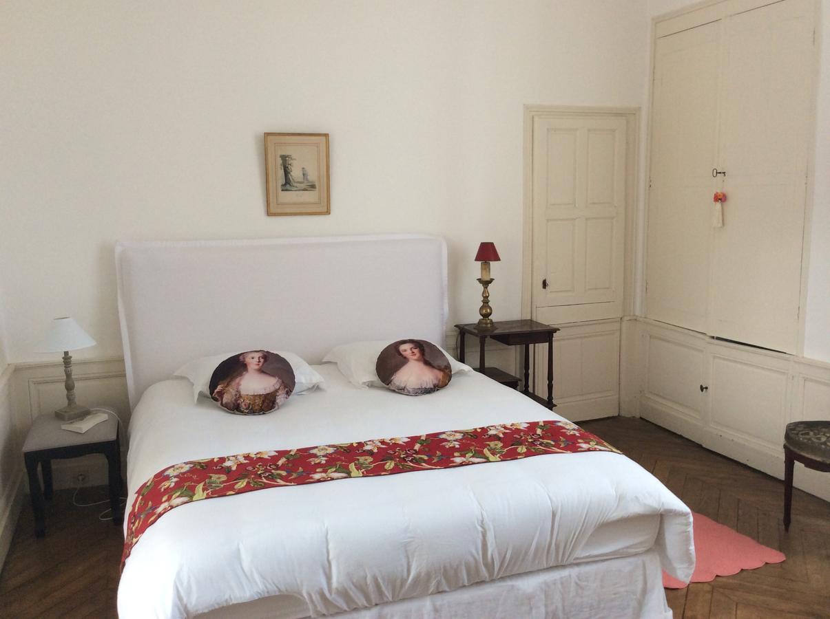 Hotel Des Tailles Mortagne-au-Perche Bagian luar foto